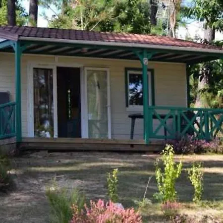4 Etoiles - Piscine - Eeecid Tamniès